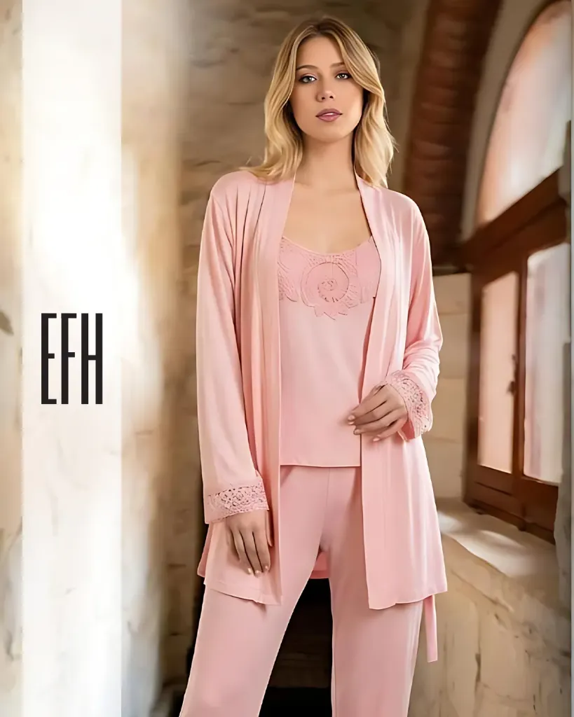 [بيجامه روز 3قطع روب / حمالات/ بنطلون] روب تطريز Peony- Peony Embroidered Robe (M)